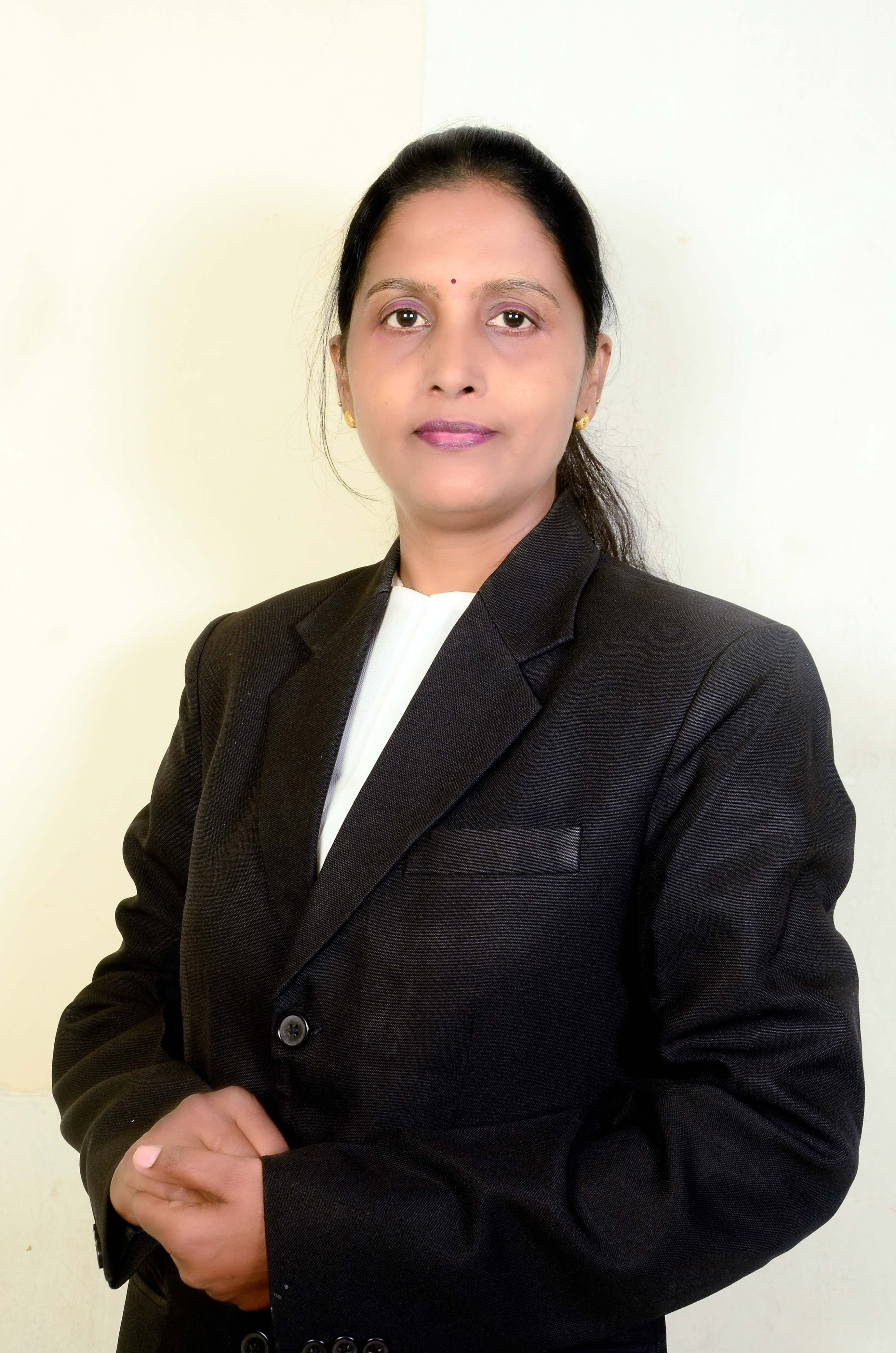 Adv.Neha Jambhale-Sapkal